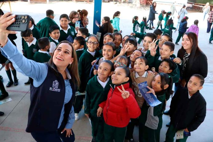 Arranca programa anual de actos cívicos 2025