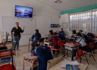 Personal de Seguridad Pública lleva pláticas de prevención a Telesecundaria 774 Personal de Seguridad Pública lleva pláticas de prevención a Telesecundaria 774