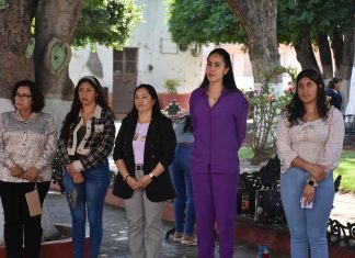Público plasma mensajes de apoyo a las mujeres abasolenses Público plasma mensajes de apoyo
