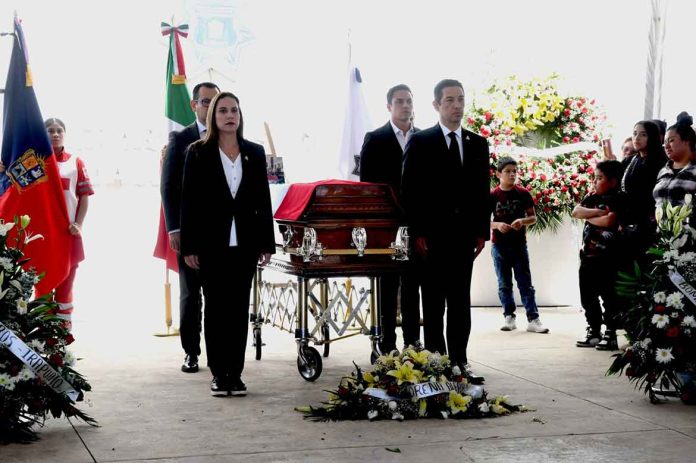 Despiden-como-Héroe-a-Fabián-Rodríguez-Cisneros-Bombero-de-Irapuato-1