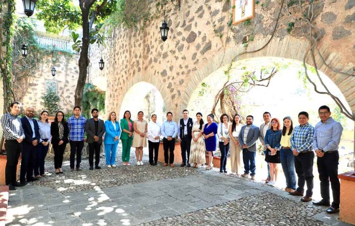 Implementa Estrategias y Acciones con los DIF Municipales