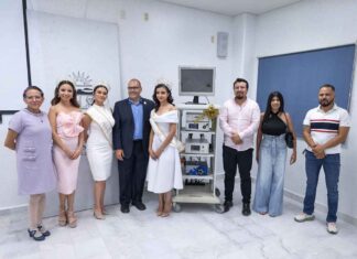 Reina y Princesas de Abasolo entregan Aparato de Laparoscopía en Hospital Comunitario Reina y Princesas de Abasolo entregan Aparato de Laparoscopía en Hospital Comunitario