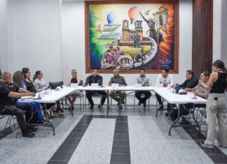Sesiona Mesa Interinstitucional contra la violencia de género