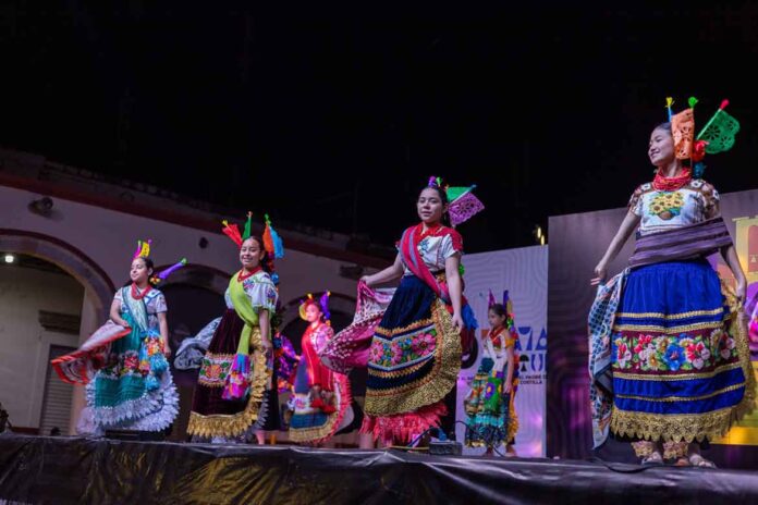 Gran-Clausura-de-49ª-Semana-Cultural-de-Abasolo