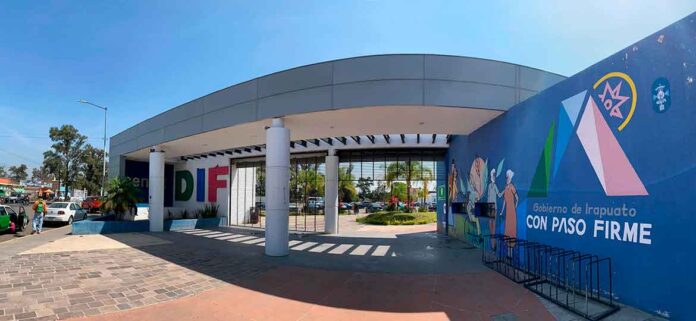 INSTALA-DIF-IRAPUATO-CENTROS-DE-ACOPIO-PARA-APOYAR-A-FAMILIAS-EN-VERACRUZ