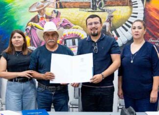 Entrega de escrituras públicas brinda certeza jurídica a familias abasolenses