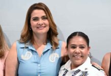RECONOCEN A MADRES DE FAMILIA DE LA SECRETARÍA DE SEGURIDAD CIUDADANA