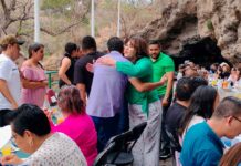 Huanímaro rinde homenaje a sus docentes en el Día del Maestro