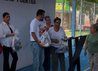 Avanza Abasolo en apoyo social y salud: Job Gallardo encabeza entrega mensual de despensas