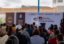 Entrega de tarjetas de la Beca Rita Cetina e inauguración del CABB fortalecen apoyo educativo en Abasolo