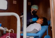 De forma gratuita las comunidades de La Mina y la Colonia Emiliano Zapata reciben atención odontológica