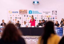 Refrenda Gobernadora su compromiso con las familias buscadoras