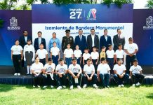 FORTALECEN IDENTIDAD NACIONAL EN IRAPUATO CON IZAMIENTO DE BANDERA MONUMENTAL